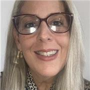 Profesora graduada en Educación Infantil con experiencia por más de 20 años con niños de 3 a 8 años